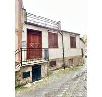 Haus in Giuliana, Palermo - 26.000,00&nbsp;EUR Kaufpreis, in Giuliana (PLZ: )