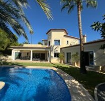 Villa in Benissa - 1.350.000,00&nbsp;EUR Kaufpreis, ca.&nbsp; 464,00&nbsp;m&sup2; in Benissa (PLZ: )