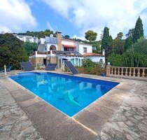 Villa in Moraira - 740.000,00 EUR Kaufpreis, ca. 214,00 m² in Moraira (PLZ: ) Villa in Moraira - 740.000,00 EUR Kaufpreis, ca. 214,00 m² in Moraira (PLZ: )