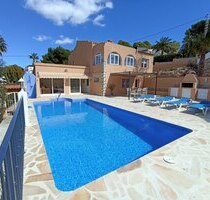 Villa in Moraira - 1.700,00 EUR Kaltmiete, ca. 180,00 m² in Moraira (PLZ: ) Villa in Moraira - 1.700,00 EUR Kaltmiete, ca. 180,00 m² in Moraira (PLZ: )