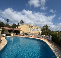 Villa in Moraira - 845.000,00&nbsp;EUR Kaufpreis, ca.&nbsp; 267,00&nbsp;m&sup2; in Moraira (PLZ: )