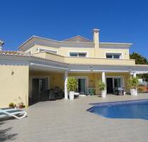 Villa in Calpe - 995.000,00&nbsp;EUR Kaufpreis, ca.&nbsp; 410,00&nbsp;m&sup2; in Calpe (PLZ: )