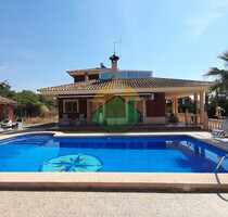 Villa in Totana - 450.000,00&nbsp;EUR Kaufpreis, ca.&nbsp; 204,00&nbsp;m&sup2; in Totana (PLZ: )
