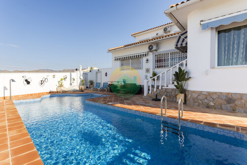 Foto - Villa in Isla Plana zum Kaufen