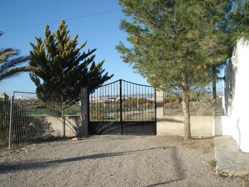 Foto - Gewerbeobjekt (Büro, Produktion, Verkauf) zum Kaufen in Vera