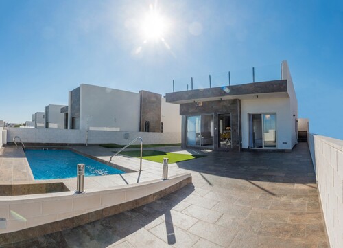 Foto - Villa in Villamartin - 390.000,00&nbsp;EUR Kaufpreis, ca.&nbsp; 84,00&nbsp;m&sup2;
