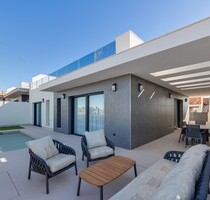 Villa in Torrevieja - 595.000,00&nbsp;EUR Kaufpreis, ca.&nbsp; 142,00&nbsp;m&sup2; in Torrevieja (PLZ: )