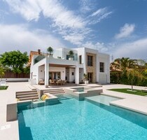 Villa in Campoamor - 1.350.000,00&nbsp;EUR Kaufpreis, ca.&nbsp; 227,00&nbsp;m&sup2; in Campoamor (PLZ: )
