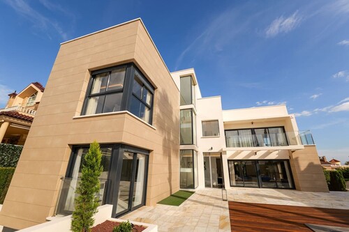 Foto - Villa in Torrevieja zum Kaufen