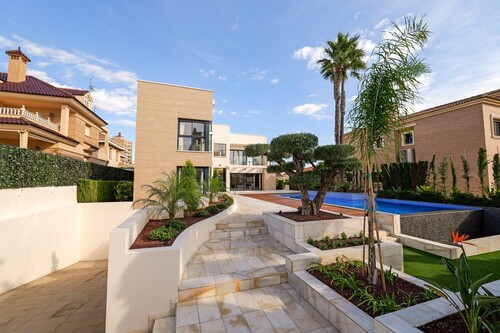 Foto - Villa zum Kaufen in Torrevieja