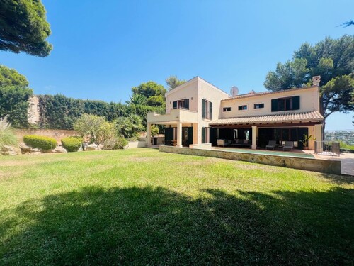 Foto - Villa in Santa Ponsa - 2.550.000,00&nbsp;EUR Kaufpreis, ca.&nbsp; 274,00&nbsp;m&sup2;