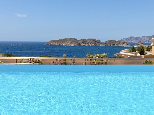 Foto - Einfamilienhaus in Santa Ponsa - 1.995.000,00&nbsp;EUR Kaufpreis, ca.&nbsp; 192,00&nbsp;m&sup2;