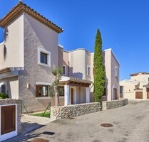 Villa in Santa Ponsa - 1.750.000,00&nbsp;EUR Kaufpreis, ca.&nbsp; 215,00&nbsp;m&sup2; in Santa Ponsa (PLZ: )