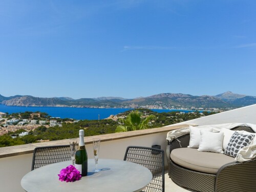 Foto - Einfamilienhaus in Santa Ponsa - 1.950.000,00&nbsp;EUR Kaufpreis, ca.&nbsp; 247,00&nbsp;m&sup2;