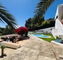 Villa in Costa De La Calma - 1.300.000,00&nbsp;EUR Kaufpreis, ca.&nbsp; 290,00&nbsp;m&sup2; in Costa De La Calma (PLZ: )