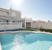 Villa in Torrevieja - ca. 120,00 m² in Torrevieja (PLZ: ) Villa in Torrevieja - ca. 120,00 m² in Torrevieja (PLZ: )