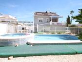 Foto - Villa in Torrevieja - 474.900,00&nbsp;EUR Kaufpreis, ca.&nbsp; 385,00&nbsp;m&sup2;