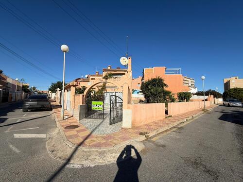 Foto - Doppelhaushälfte in Torrevieja - 149.900,00&nbsp;EUR Kaufpreis, ca.&nbsp; 70,00&nbsp;m&sup2;