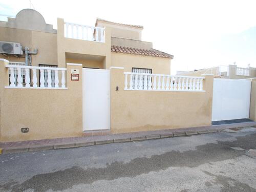 Foto - Doppelhaushälfte in Torrevieja - 269.900,00&nbsp;EUR Kaufpreis, ca.&nbsp; 80,00&nbsp;m&sup2;