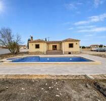 Einfamilienhaus in Catral - 329.900,00&nbsp;EUR Kaufpreis, ca.&nbsp; 306,00&nbsp;m&sup2; in Catral (PLZ: )