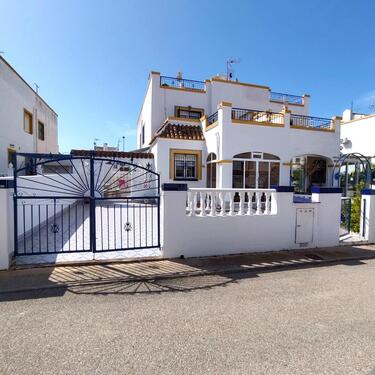 Foto - Doppelhaushälfte in Torrevieja - 199.900,00&nbsp;EUR Kaufpreis, ca.&nbsp; 78,00&nbsp;m&sup2;
