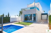 Foto - Villa in Los Alcázares - 395.000,00&nbsp;EUR Kaufpreis, ca.&nbsp; 106,00&nbsp;m&sup2;