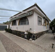 Villa in Los Alcázares - 450.000,00&nbsp;EUR Kaufpreis, ca.&nbsp; 124,00&nbsp;m&sup2; in Los Alcázares (PLZ: )