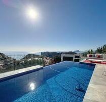 Haus in Benitachell, Alicante - 1.570.000,00 EUR Kaufpreis, ca.  684,00 m² in Benitachell (PLZ: )