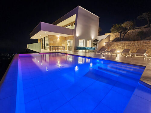 Foto - Haus in Benitachell, Alicante - 1.990.000,00 EUR Kaufpreis, ca.  1.036,00 m²