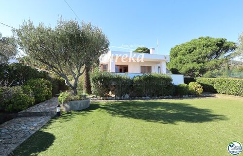 Foto - Einfamilienhaus zum Kaufen in El Port de la Selva
