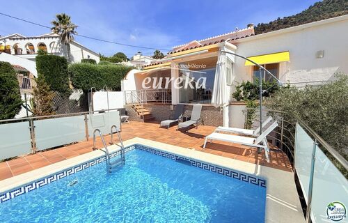 Foto - Einfamilienhaus in Roses - 765.000,00&nbsp;EUR Kaufpreis, ca.&nbsp; 210,00&nbsp;m&sup2;