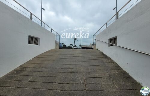 Foto - Garage in Empuriabrava zum Kaufen