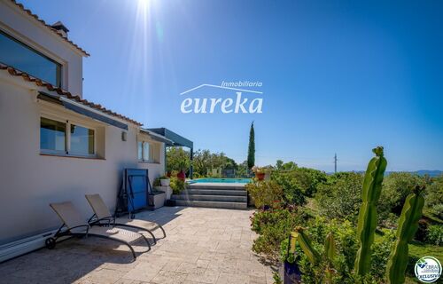 Foto - Einfamilienhaus in Palau-Saverdera zum Kaufen