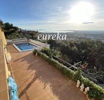 Einfamilienhaus in Roses - 780.000,00 EUR Kaufpreis, ca. 252,00 m² in Roses (PLZ: ) Einfamilienhaus in Roses - 780.000,00 EUR Kaufpreis, ca. 252,00 m² in Roses (PLZ: )