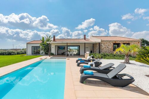 Foto - Villa in Sa Pobla - 1.750.000,00&nbsp;EUR Kaufpreis, ca.&nbsp; 355,00&nbsp;m&sup2;