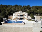 Foto - Villa in Calpe - 1.250.000,00&nbsp;EUR Kaufpreis, ca.&nbsp; 380,00&nbsp;m&sup2;