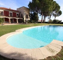 Einfamilienhaus in Cieza - 1.300.000,00&nbsp;EUR Kaufpreis, ca.&nbsp; 2.400,00&nbsp;m&sup2; in Cieza (PLZ: )