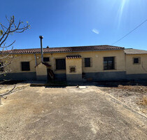 Einfamilienhaus in Cieza - 254.000,00&nbsp;EUR Kaufpreis, ca.&nbsp; 179,00&nbsp;m&sup2; in Cieza (PLZ: )