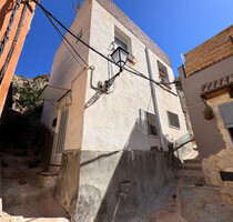 Einfamilienhaus in Blanca - 24.000,00&nbsp;EUR Kaufpreis, ca.&nbsp; 82,00&nbsp;m&sup2; in Blanca (PLZ: )
