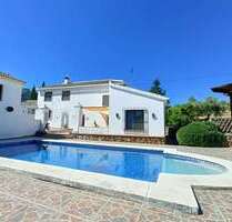 Einfamilienhaus in Loja - 399.000,00&nbsp;EUR Kaufpreis, ca.&nbsp; 260,00&nbsp;m&sup2; in Loja (PLZ: )