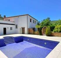 Einfamilienhaus in Loja - ca.&nbsp; 400,00&nbsp;m&sup2; in Loja (PLZ: )