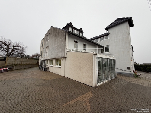 Pflegeheim Seitenansicht_links - 20 Zimmer Alten- & Pflegeheim in Nideggen