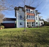 Sonnige 2,5 Zimmer Wohnung mit Gartenanteil und Garage - Dornstetten