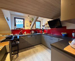 Ruhige 3-Zimmer-Dachgeschosswohnung mit Balkon & Carport – Kapitalanlage mit Potenzial - Bad Wildbad
