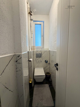 WC - 