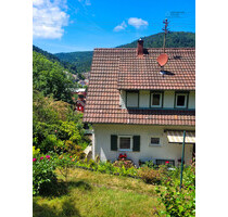 Schönes Landhaus mit Einliegerwohnung - Bad Wildbad