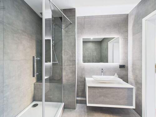 Badezimmer - 2 Zimmer Etagenwohnung zum Kaufen in Kirkel