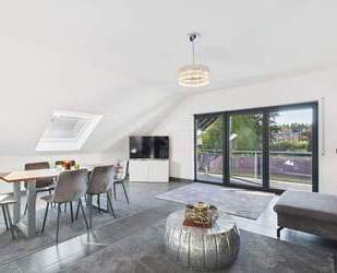 Hochwertige Wohnung mit 4 Zimmer, Loggia, Stellplatz und Garage in Kirkel-Neuhäusel