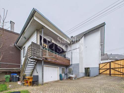 Gebäude-Rückseite - 