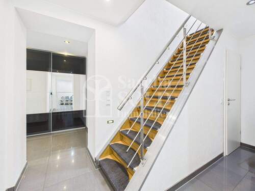 EG - Diele - Gepflegtes Einfamilienhaus mit 5 Zimmern und großem Garten in ruhiger Wohnlage von Eppelborn-Humes